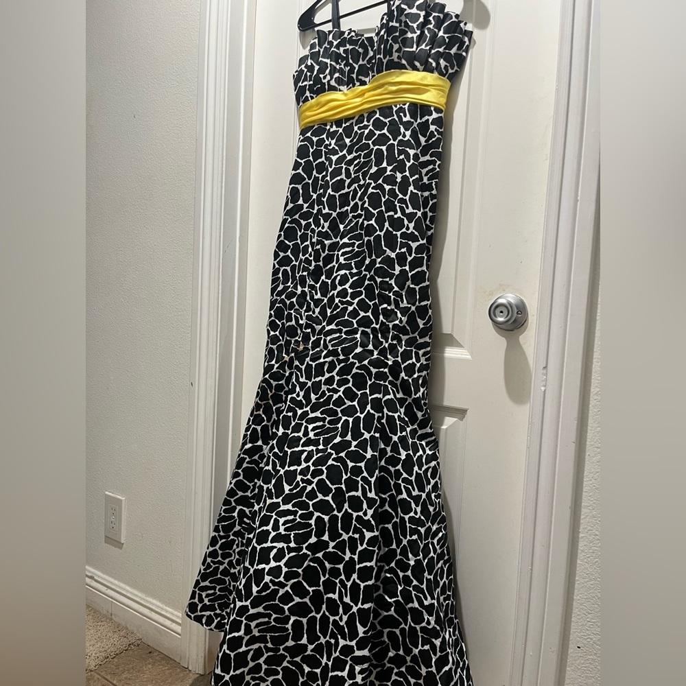 Vintage lightly worn mermaid style dress